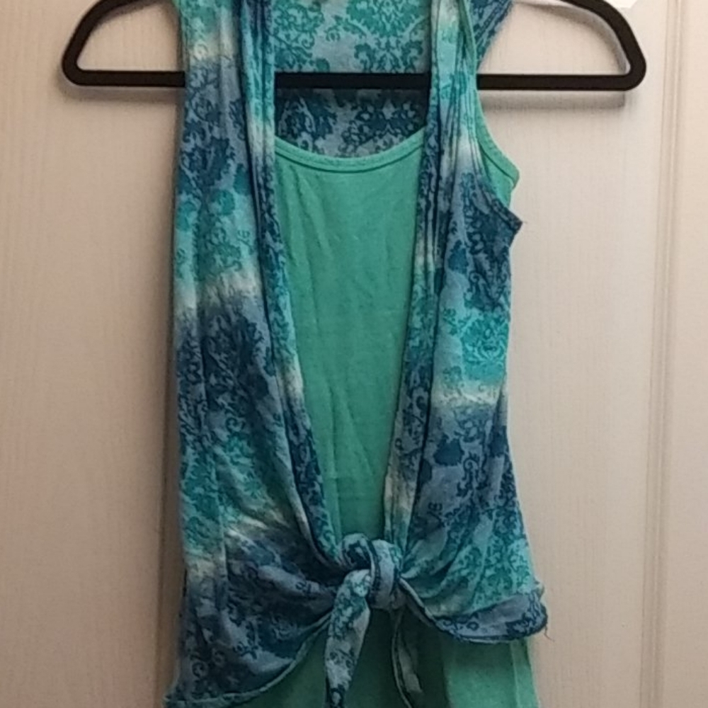 Shirt and bke tank
